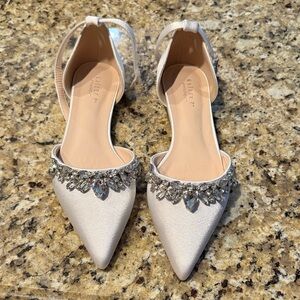 Chic White Embellished Women's flat shoe. Brand new, never worn, only tried on